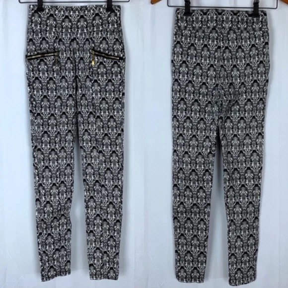 ST women's black and white jean leggings, size small - Picture 2 of 7